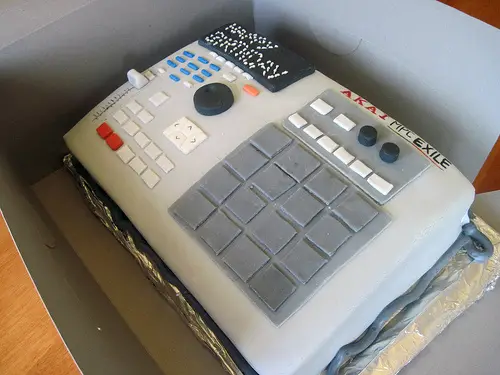 Update 72+ rapper birthday cake designs latest - awesomeenglish.edu.vn